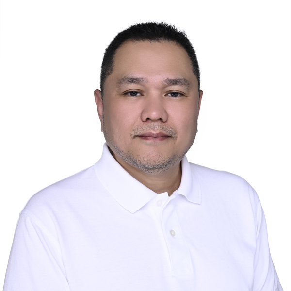 Conrad, the CEO of Altselino, in a professional headshot wearing a white collared shirt.